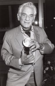 Leonard Bernstein, 1986, NY.jpg